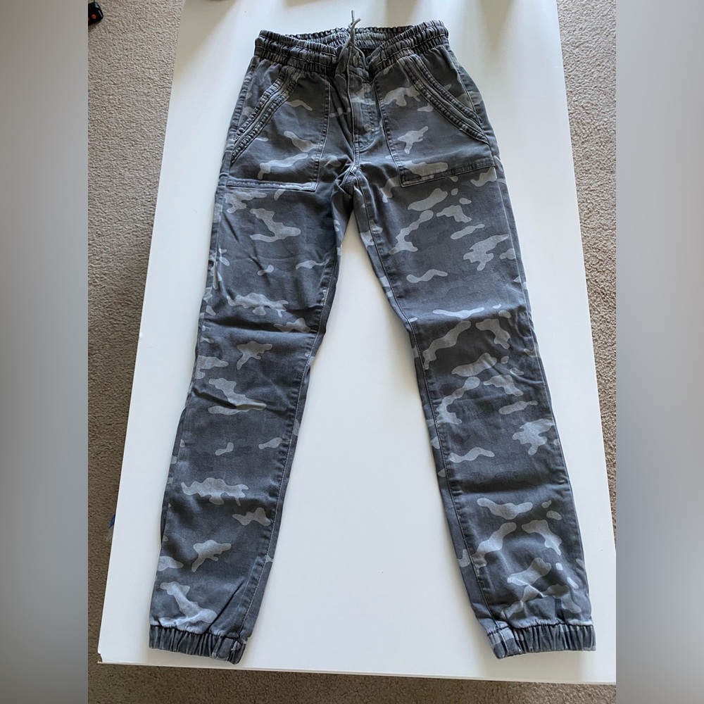 Camo American eagle jean joggers